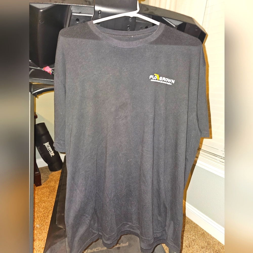 Men's FloGrown Sportsman Badge T-Shirt - Black - Size XXL